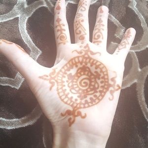 Meet your Posher, Magdalena